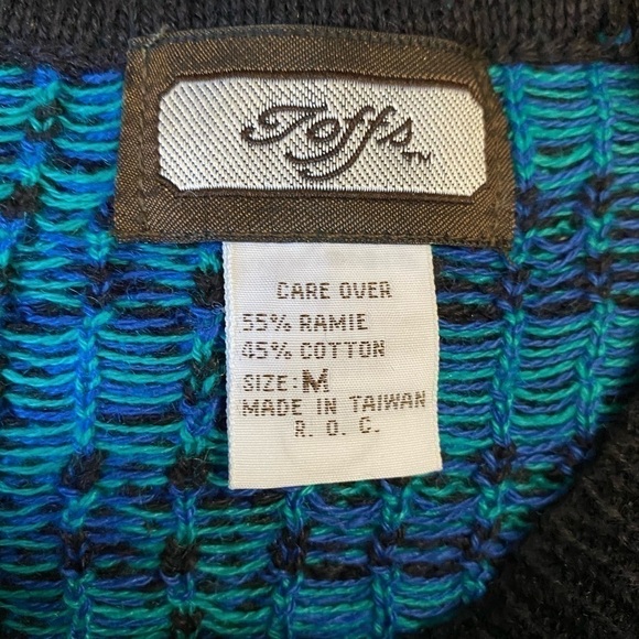 VINTAGE TOFFS size medium cotton blend colorful striped sweater round ne… - Picture 4 of 8